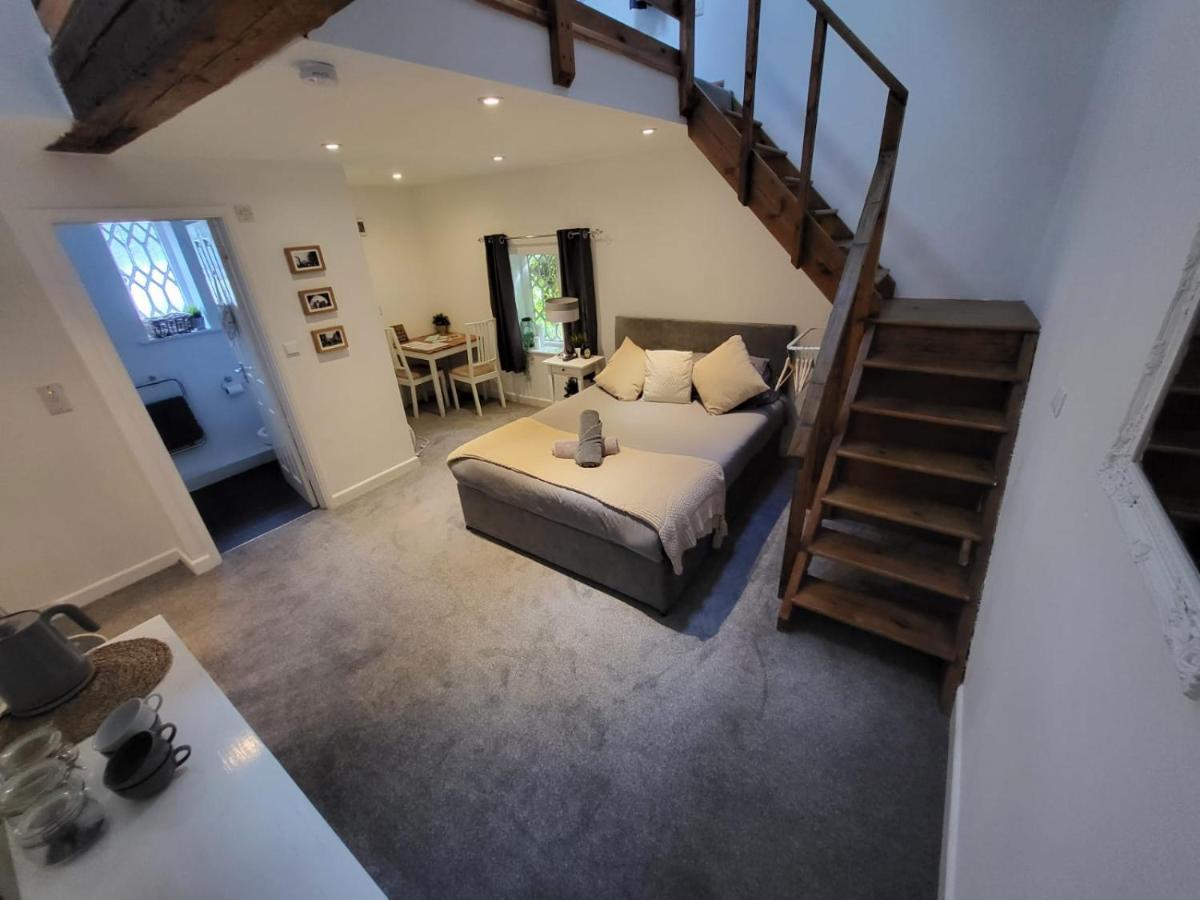 The Dolphin Bed & Breakfast